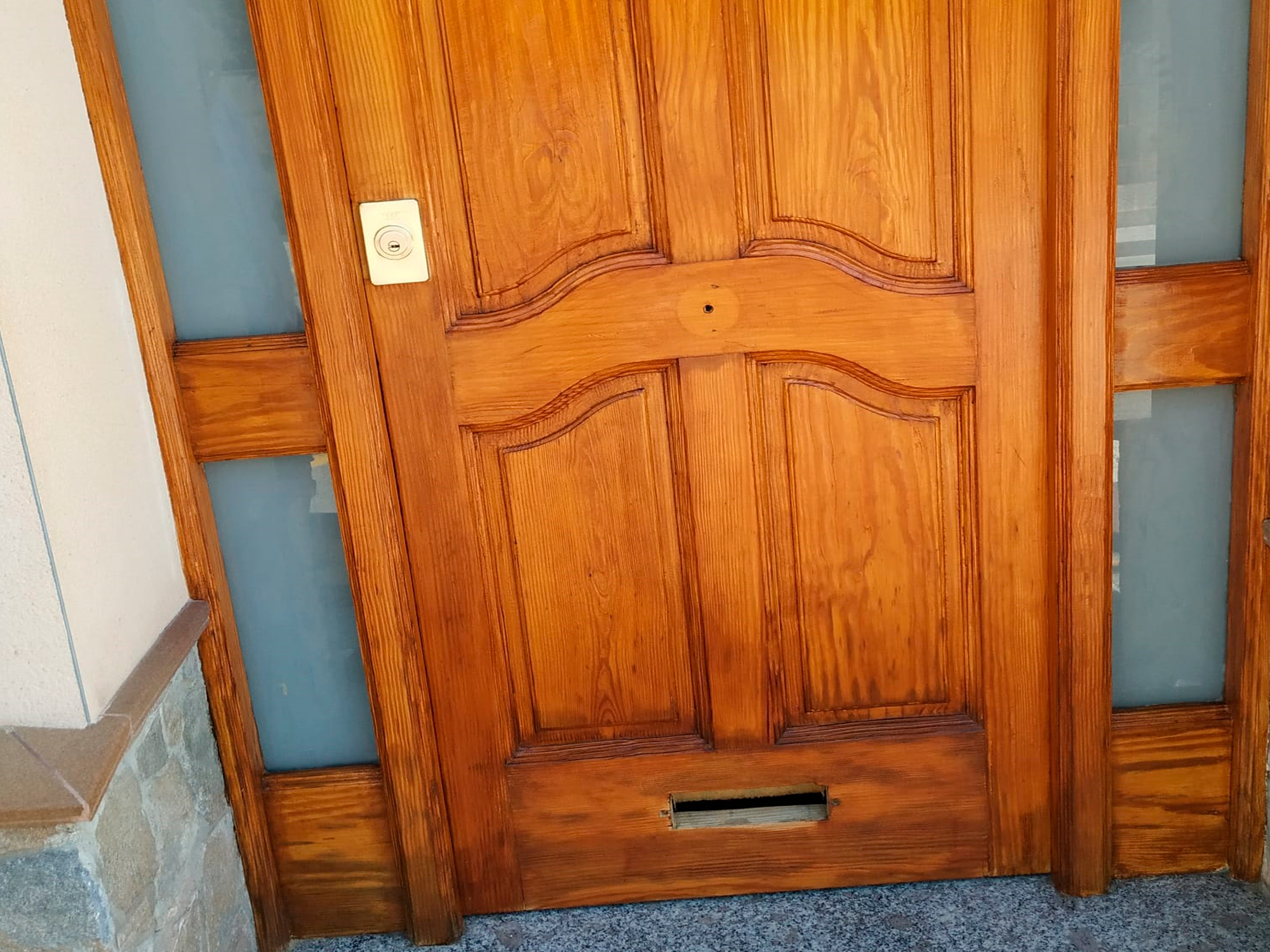Reparación de puertas de madera